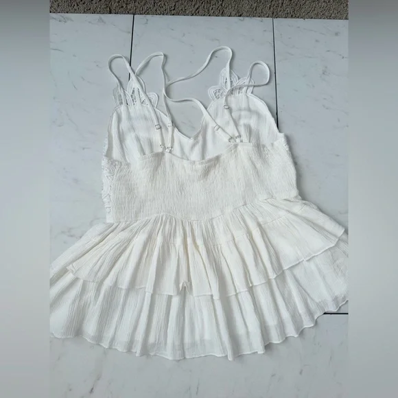 MAIN STRIP White Crocheted Lace Cami Babydoll Tank; size medium - Picture 2 of 6